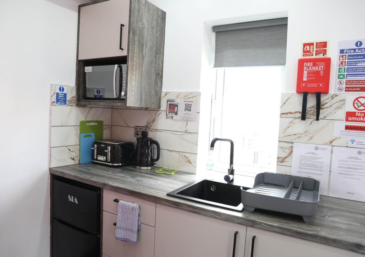 Cb Stays - Private Rooms With Ensuite And Kitchenette In Peterborough Zewnętrze zdjęcie