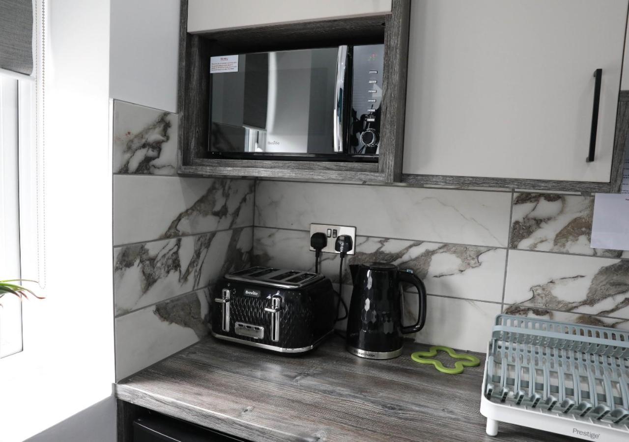 Cb Stays - Private Rooms With Ensuite And Kitchenette In Peterborough Zewnętrze zdjęcie